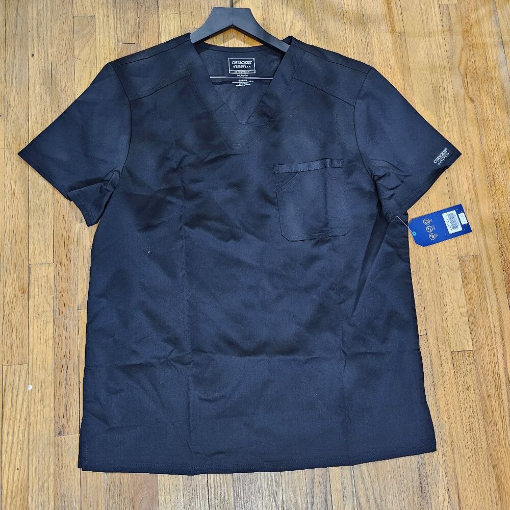Cherokee Revolution Men's Medium scrubs top